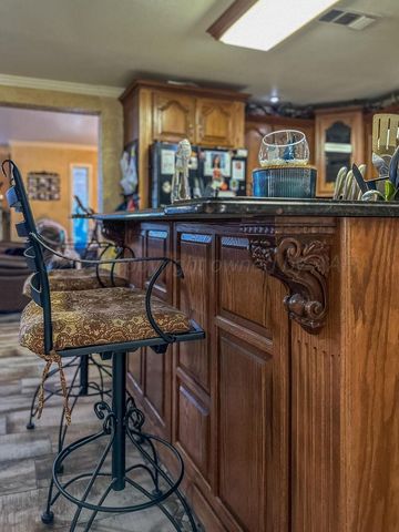 204 Garrett Street, Borger, TX 79007