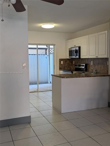 2485 W 76th Street 109, Hialeah, FL 33016