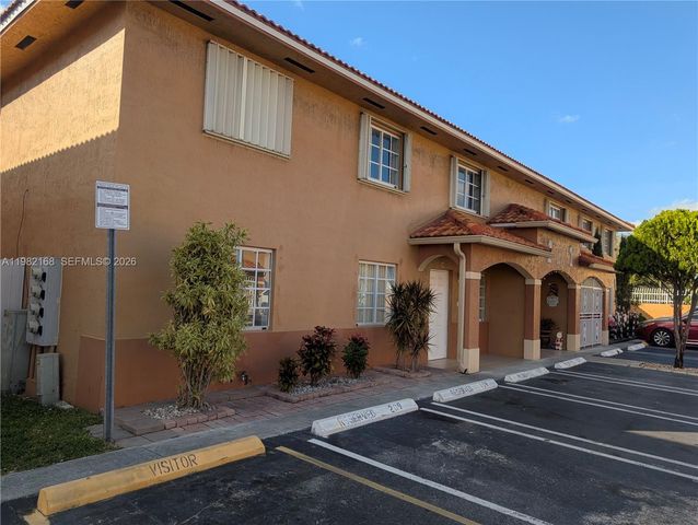 2485 W 76th Street 109, Hialeah, FL 33016