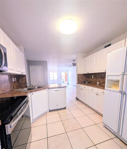2485 W 76th Street 109, Hialeah, FL 33016