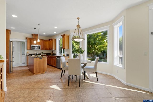 2354 Bluebell Av SE, Salem, OR 97306