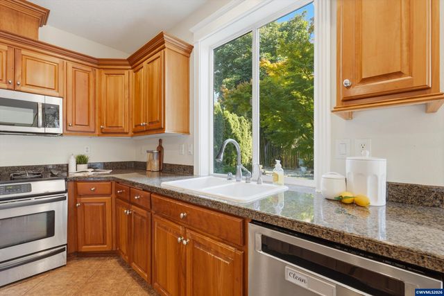 2354 Bluebell Av SE, Salem, OR 97306