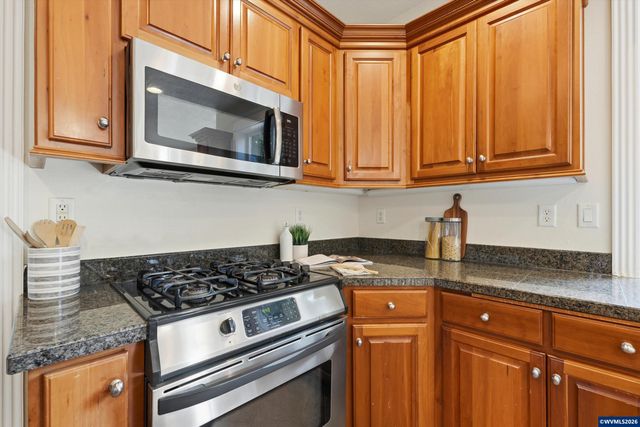 2354 Bluebell Av SE, Salem, OR 97306