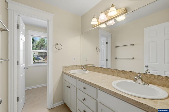 2354 Bluebell Av SE, Salem, OR 97306
