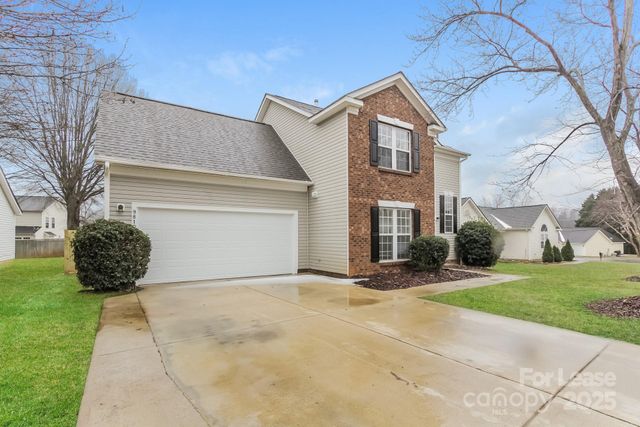 9810 Sweet Plum Drive, Charlotte, NC 28215