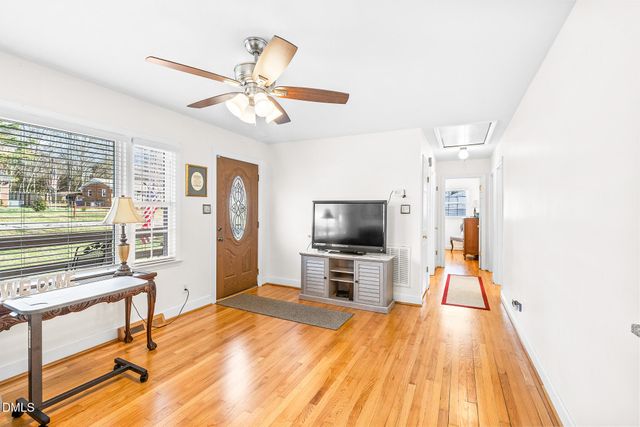 407 N Ninth Street, Mebane, NC 27302