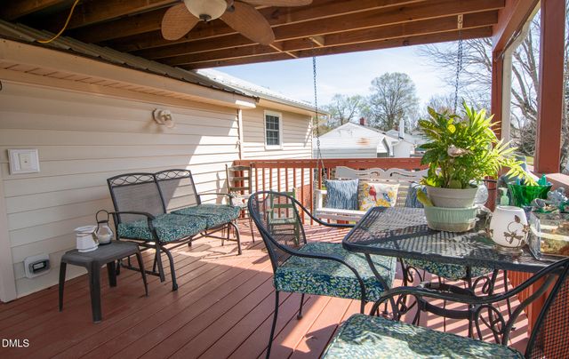 407 N Ninth Street, Mebane, NC 27302