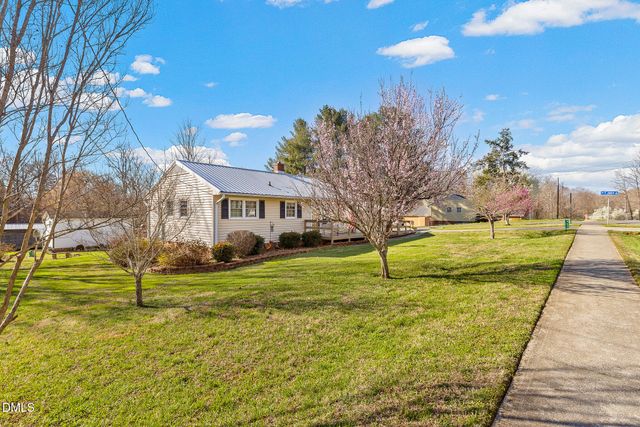 407 N Ninth Street, Mebane, NC 27302