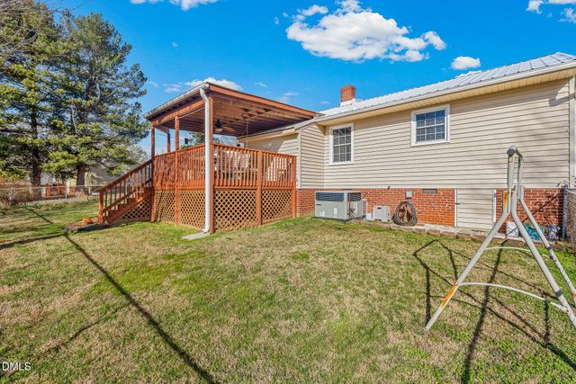 407 N Ninth Street, Mebane, NC 27302