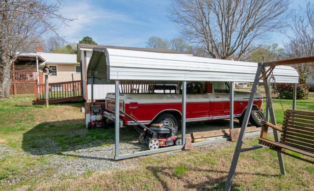 407 N Ninth Street, Mebane, NC 27302