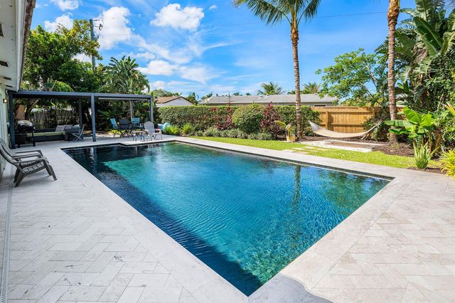 968 Laurel Road, North Palm Beach, FL 33408