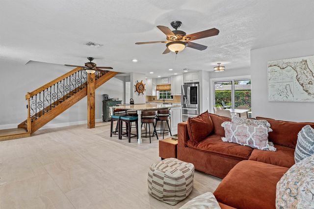 968 Laurel Road, North Palm Beach, FL 33408