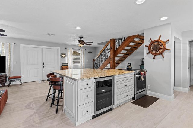 968 Laurel Road, North Palm Beach, FL 33408