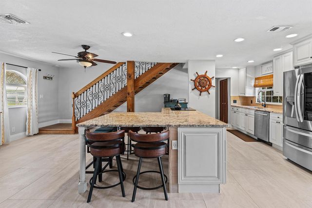 968 Laurel Road, North Palm Beach, FL 33408
