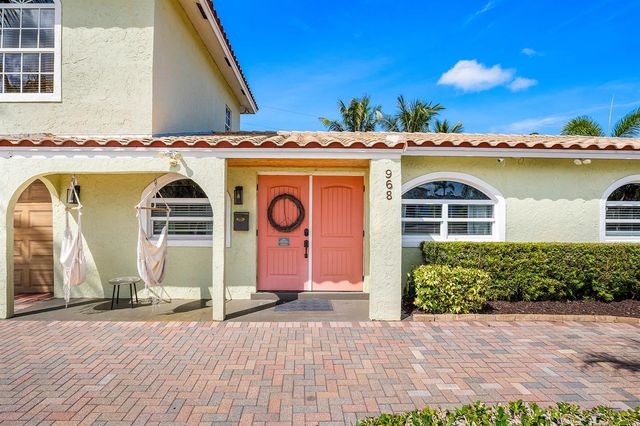 968 Laurel Road, North Palm Beach, FL 33408