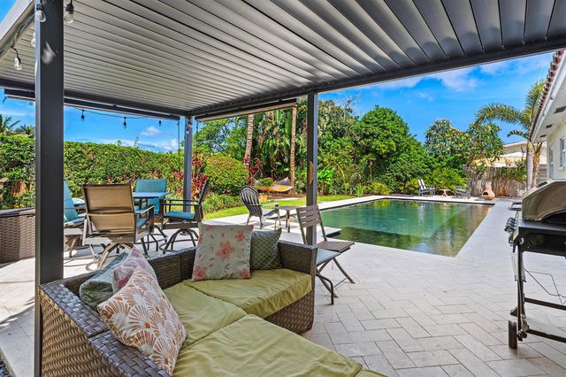 968 Laurel Road, North Palm Beach, FL 33408