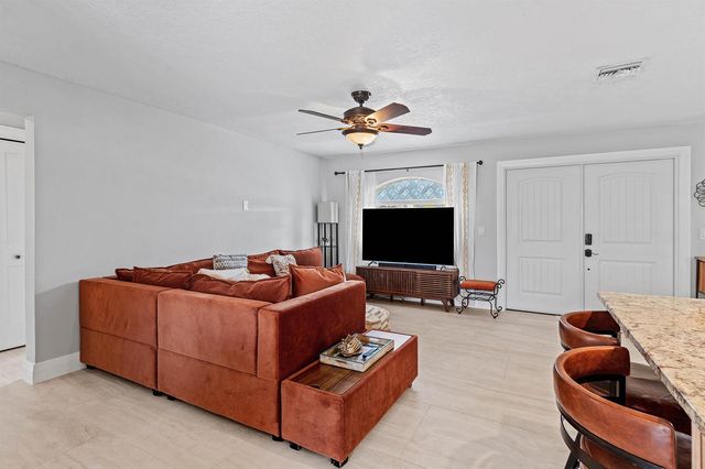 968 Laurel Road, North Palm Beach, FL 33408
