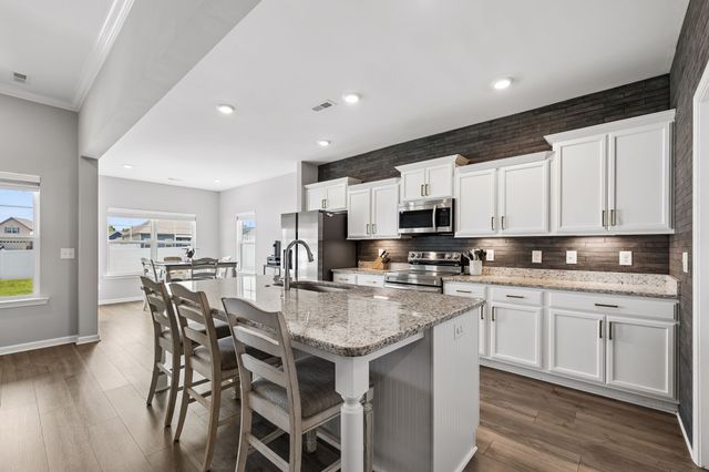 1418 Blackstone St, Murfreesboro, TN 37129