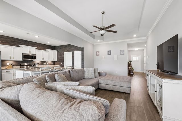 1418 Blackstone St, Murfreesboro, TN 37129