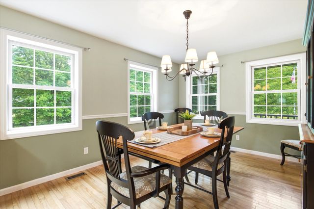 4 Memory Lane, Loudon, NH 03307