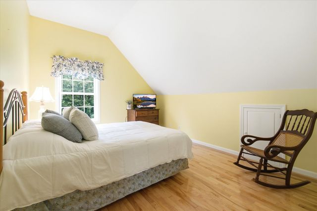 4 Memory Lane, Loudon, NH 03307