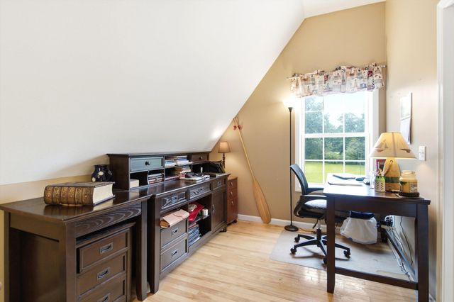 4 Memory Lane, Loudon, NH 03307