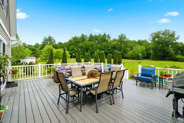 4 Memory Lane, Loudon, NH 03307