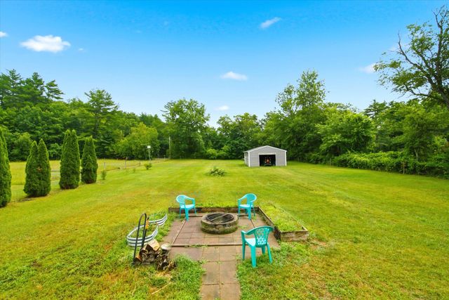 4 Memory Lane, Loudon, NH 03307