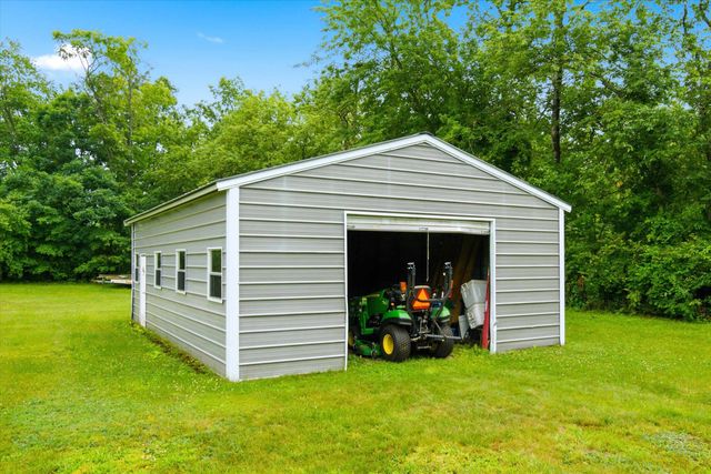 4 Memory Lane, Loudon, NH 03307