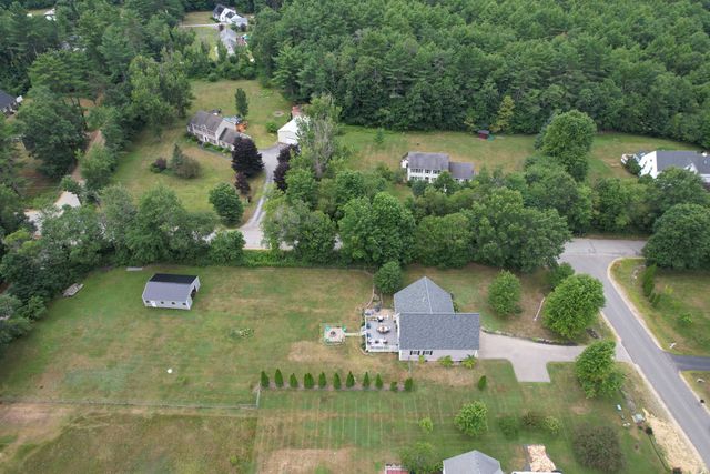 4 Memory Lane, Loudon, NH 03307