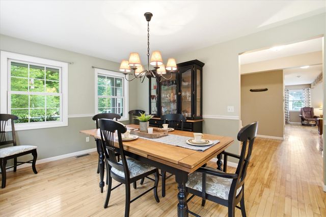 4 Memory Lane, Loudon, NH 03307