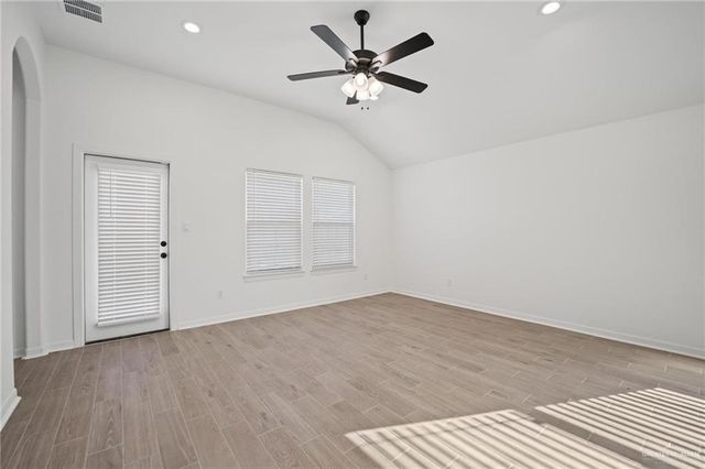 8306 N 34th Lane, Mcallen, TX 78504