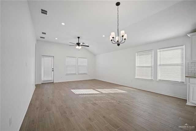 8306 N 34th Lane, Mcallen, TX 78504