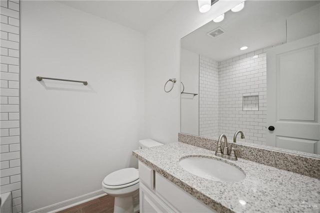 8306 N 34th Lane, Mcallen, TX 78504