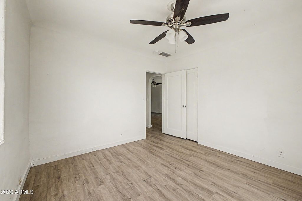 Image 11 of property listing at 912 E 2nd Street, Casa Grande, AZ 85122