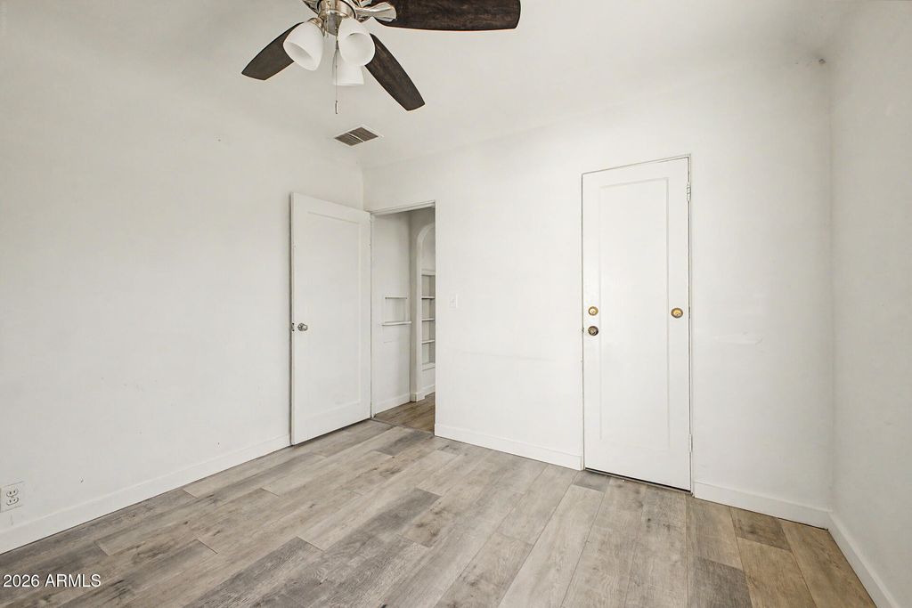 Image 16 of property listing at 912 E 2nd Street, Casa Grande, AZ 85122