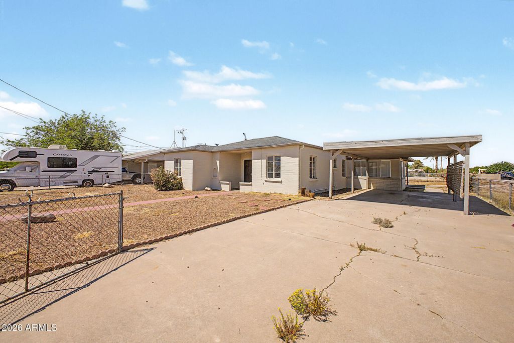 Image 29 of property listing at 912 E 2nd Street, Casa Grande, AZ 85122