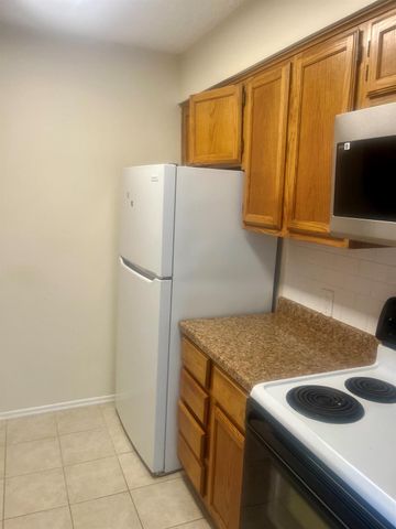 426 Sailmaster ST, Lakeway, TX 78734