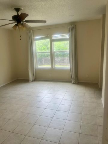426 Sailmaster ST, Lakeway, TX 78734