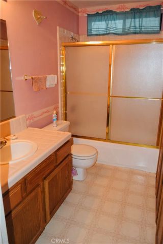 40748 Foxboro Court, Bass Lake, CA 93604