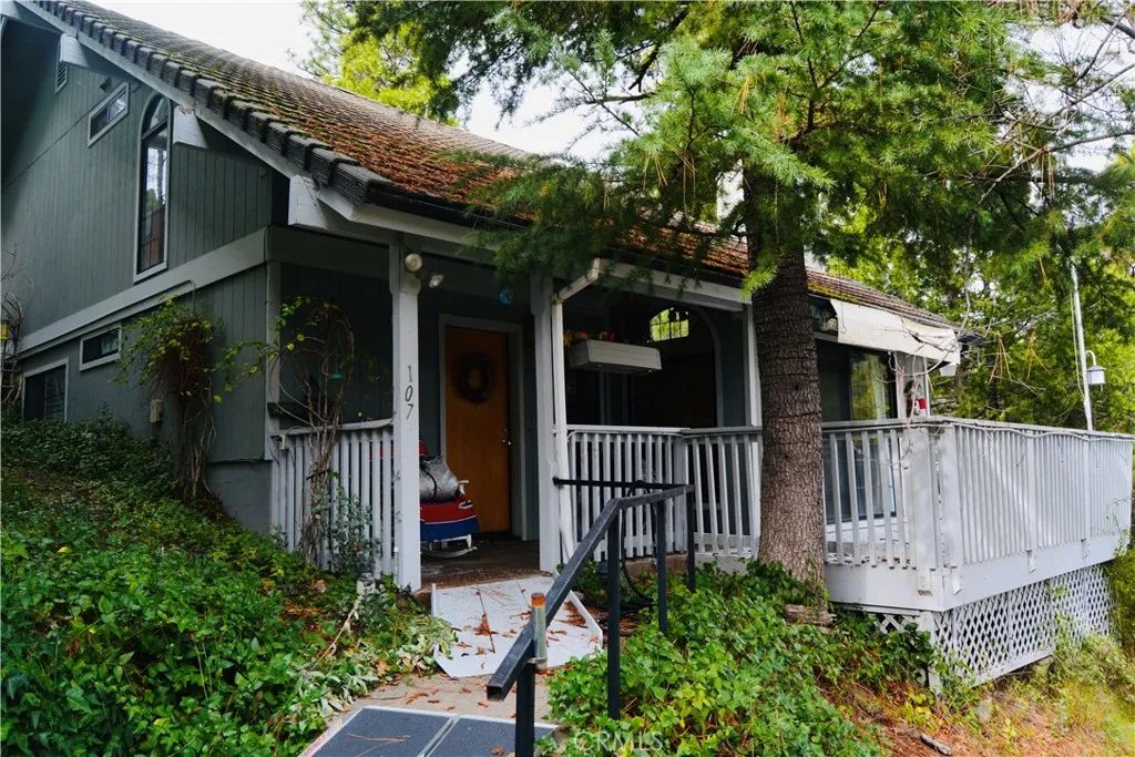 40748 Foxboro Court, Bass Lake, CA 93604