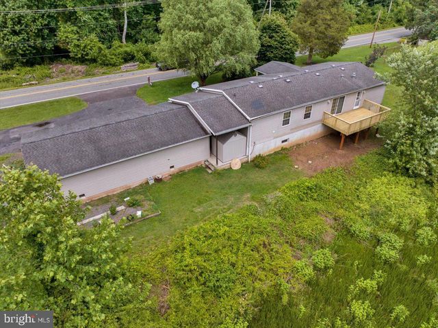 525 OLD PHILADELPHIA PIKE, Douglassville, PA 19518