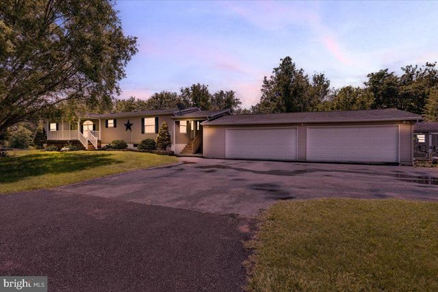 525 OLD PHILADELPHIA PIKE, Douglassville, PA 19518
