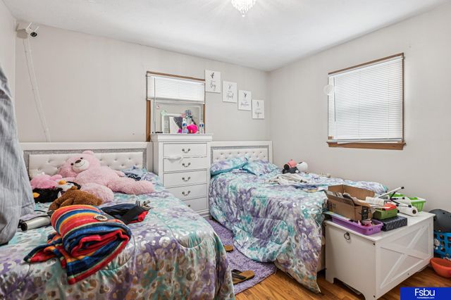 5821 N Street, Omaha, NE 68117