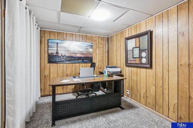 5821 N Street, Omaha, NE 68117