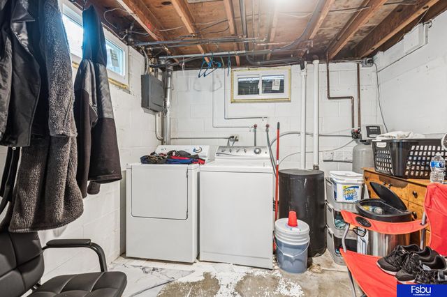 5821 N Street, Omaha, NE 68117