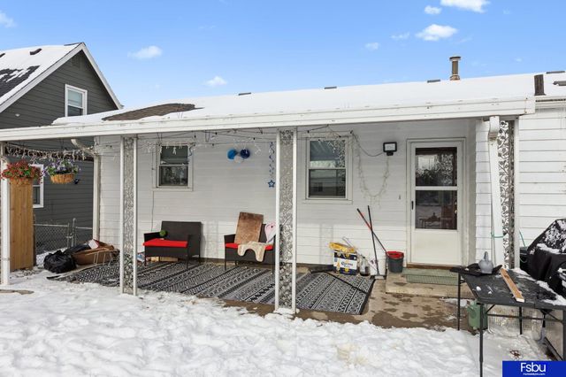 5821 N Street, Omaha, NE 68117