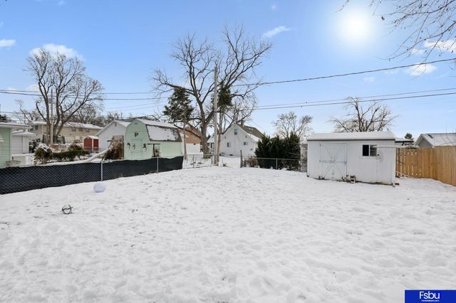 5821 N Street, Omaha, NE 68117