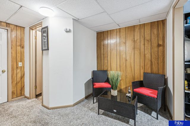 5821 N Street, Omaha, NE 68117