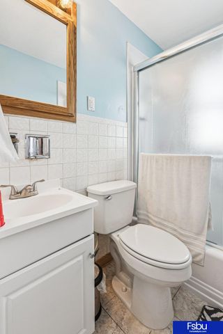 5821 N Street, Omaha, NE 68117